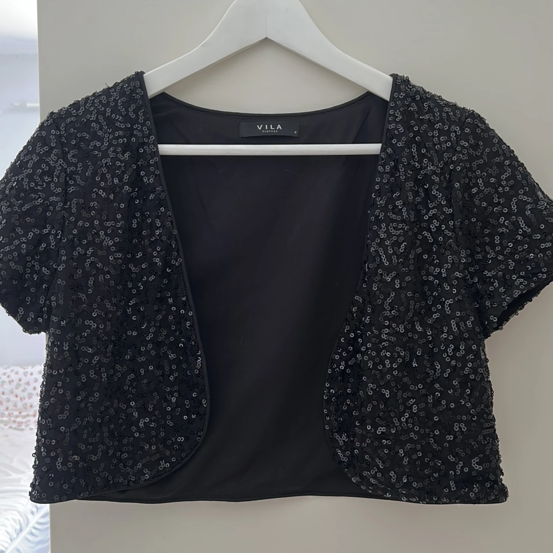 Svart paljett-bolerotopp från Vila - 2