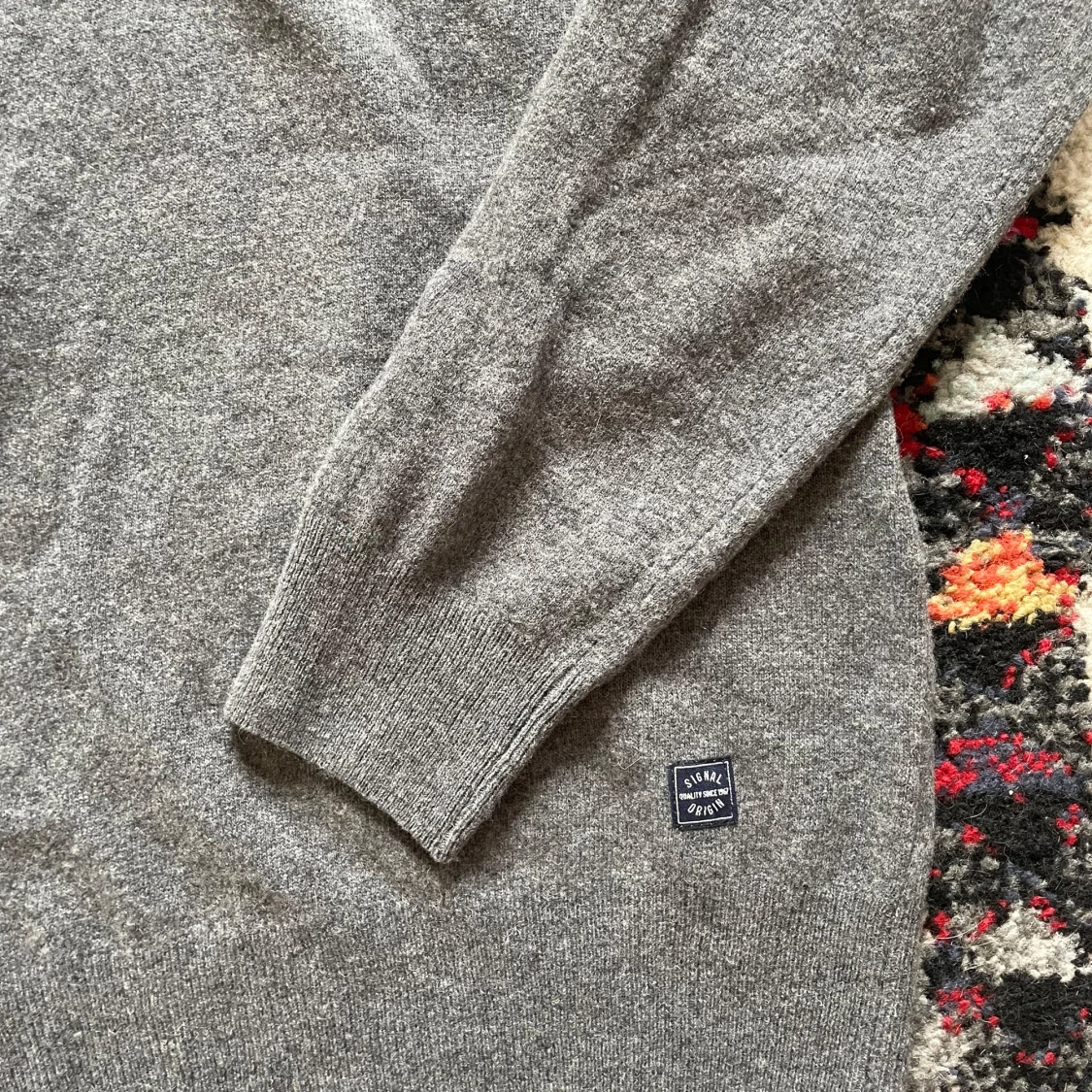 Grå stickad tröja från Signal - 3