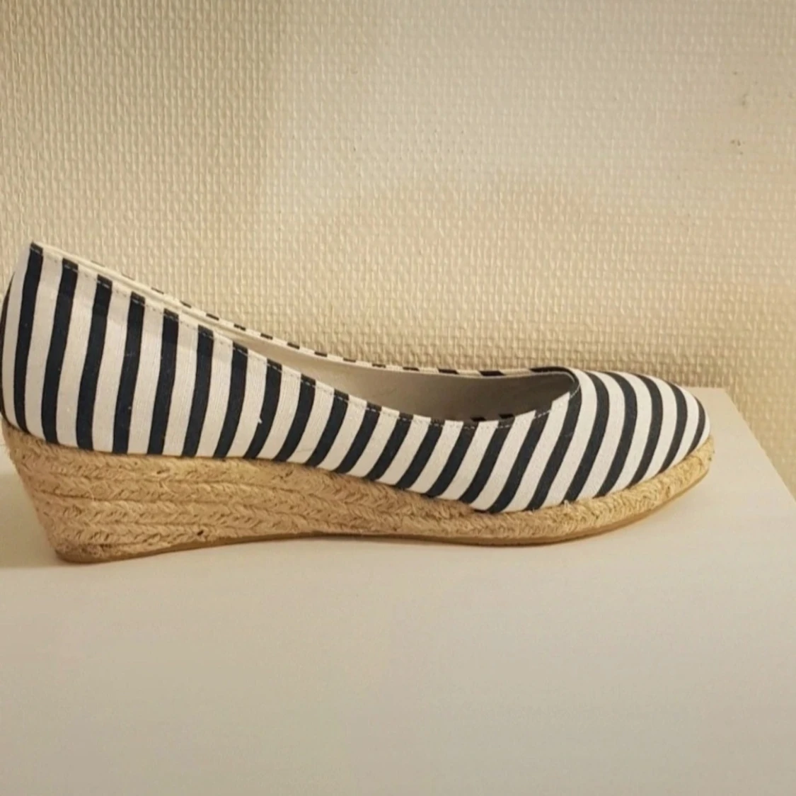 Espadrill skor i vit/marin strl 40 H&M - 2