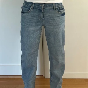 Levi’s jeans - Levi’s ljusblå jeans i storlek W28.