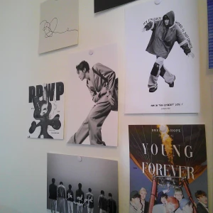 säljer bts & ateez album på Vinted  - jag säljer massa albums på Vinted, bts och ateez! 