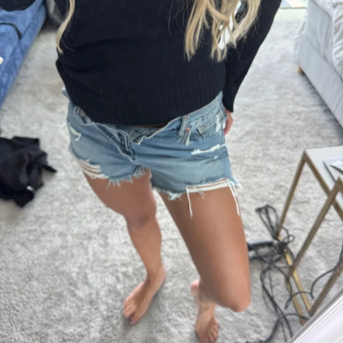 Blå slitna jeansshorts från Zara - 1