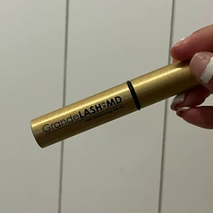 GrandeLASH-MD - Nypris: 435 kr. GrandeLASH-MD, endast provad, annat helt full och oanvänd. ❤️