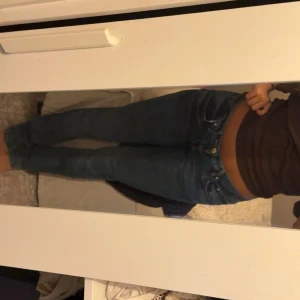 Ltb jeans  - Storlek w28. Super fina men lite för tajt på mig. Bootcut och lågmidjade 