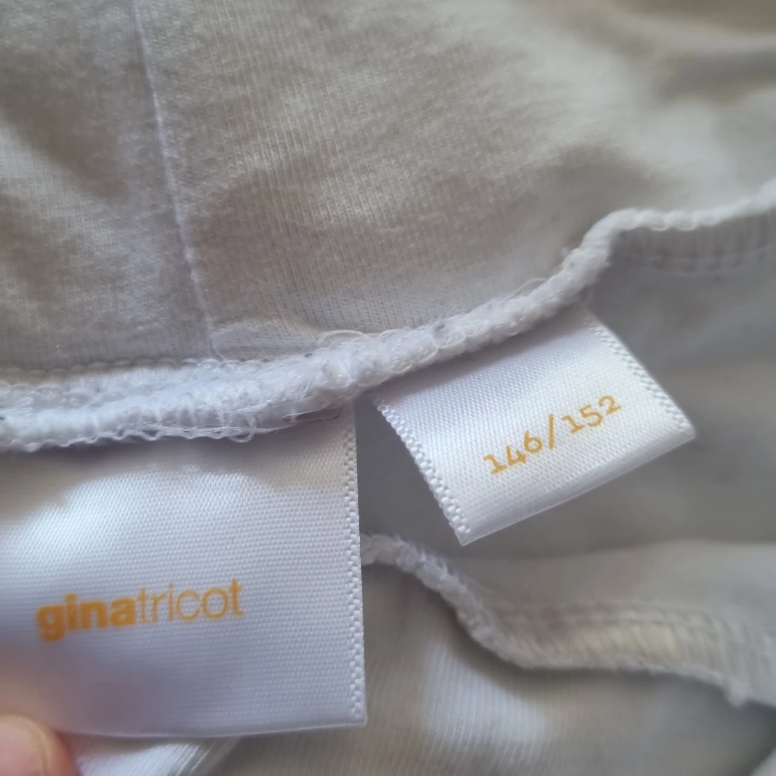 Vita vida mjukisbyxor Gina Tricot - 2