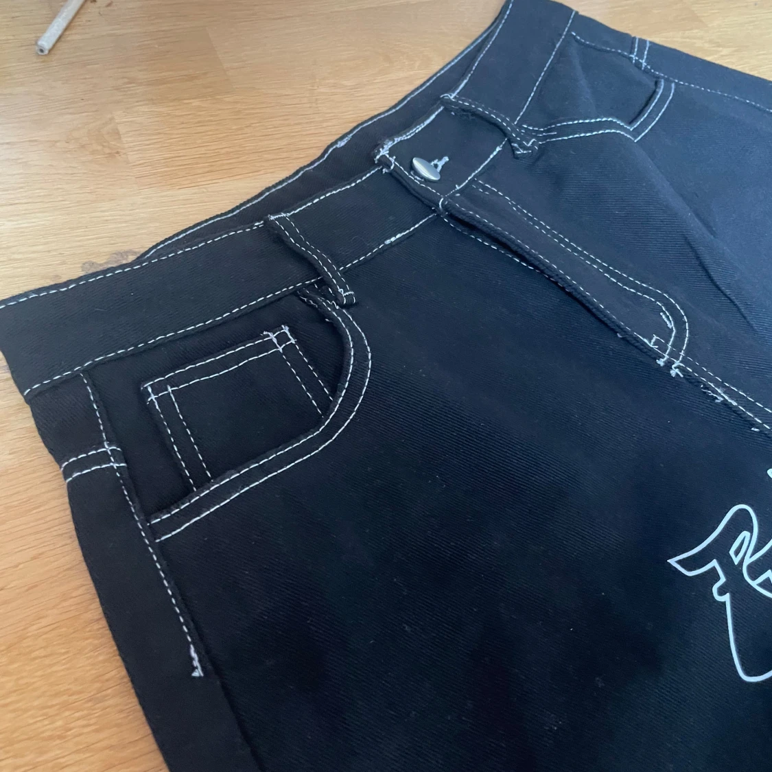 Svarta jeans contrast stitching tryck - 93