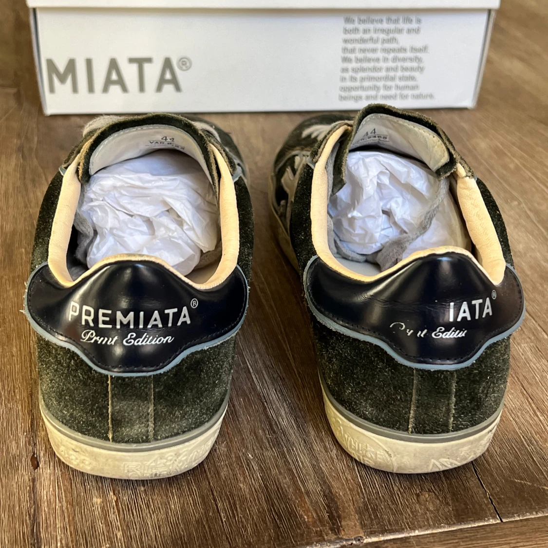 Premiata sneakers i mörkgrön mocka - 3