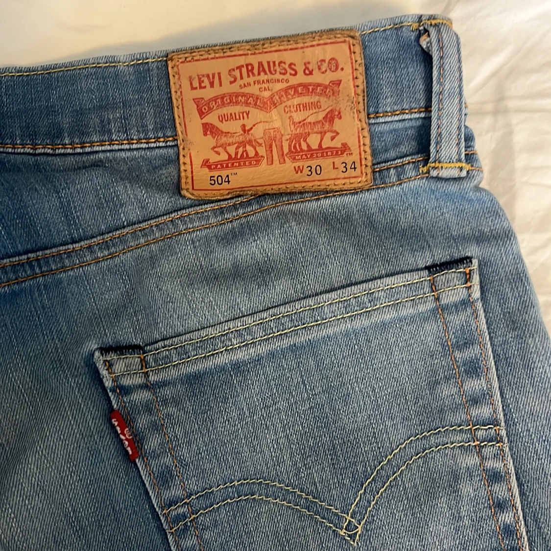 Levi's 504 ljusblå jeans W30 L34 - 2