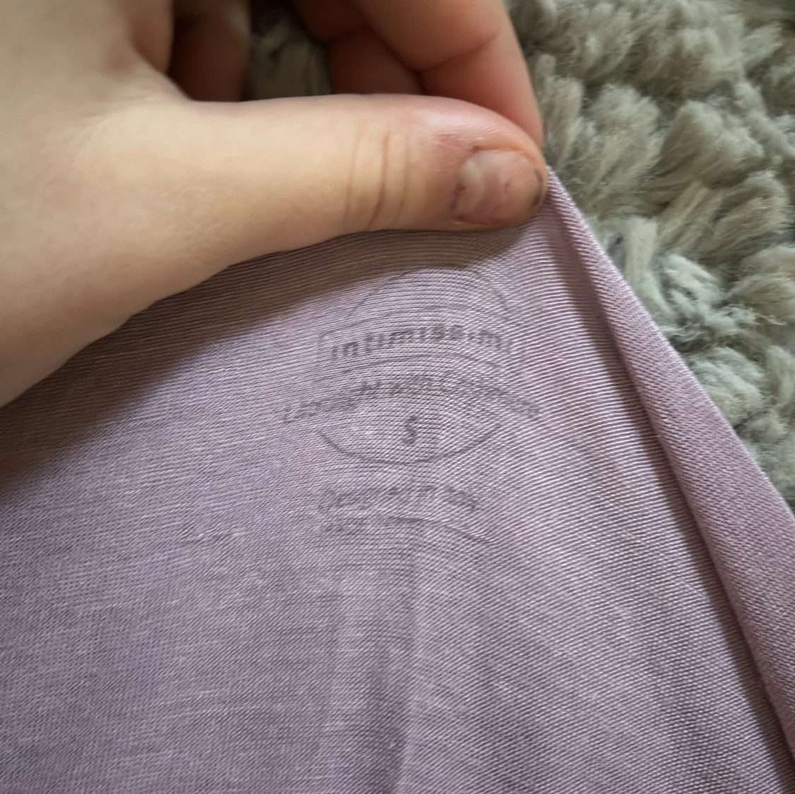 Rosa långärmad topp med spetsdetaljer - 3