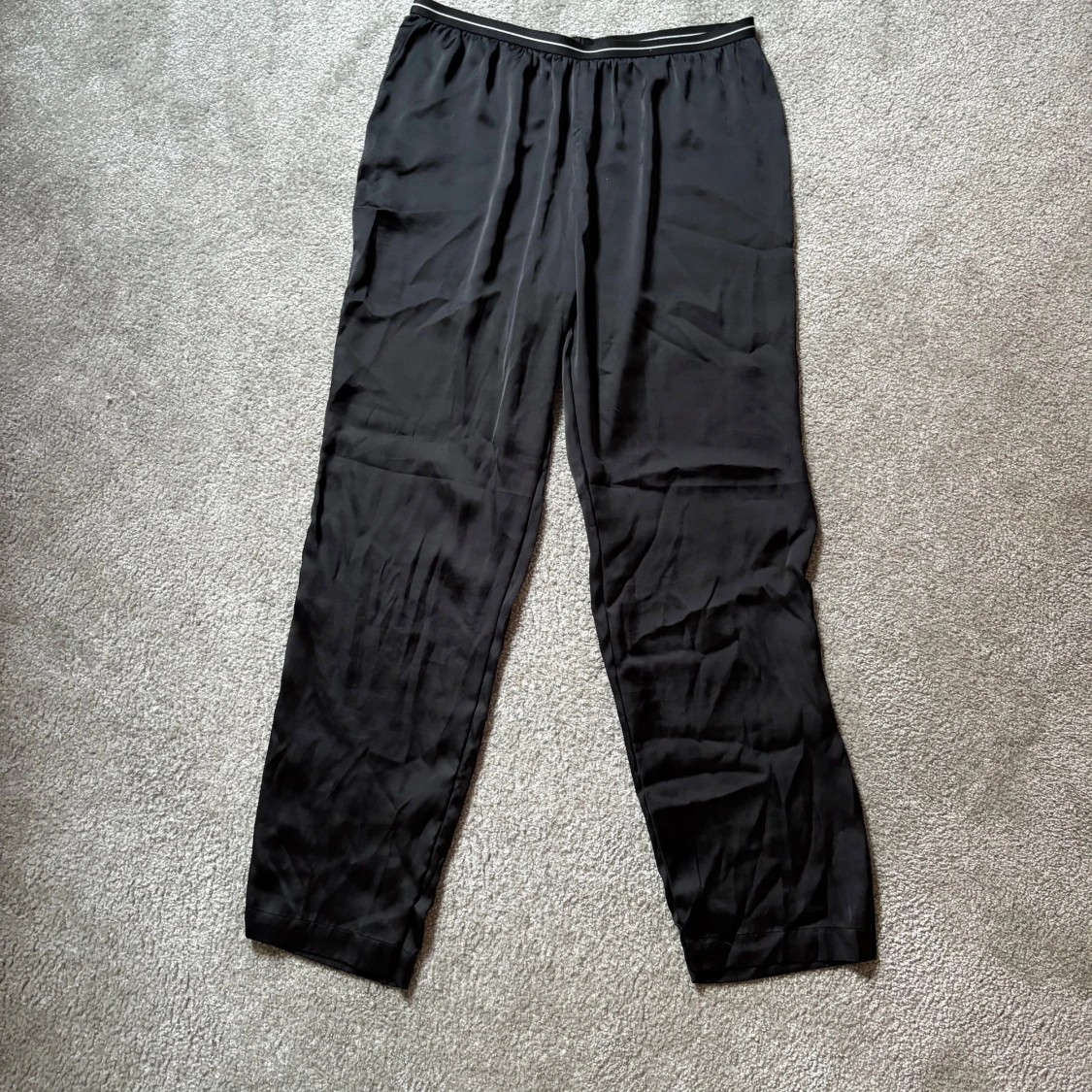 Svarta satin pyjamas byxor från H&M