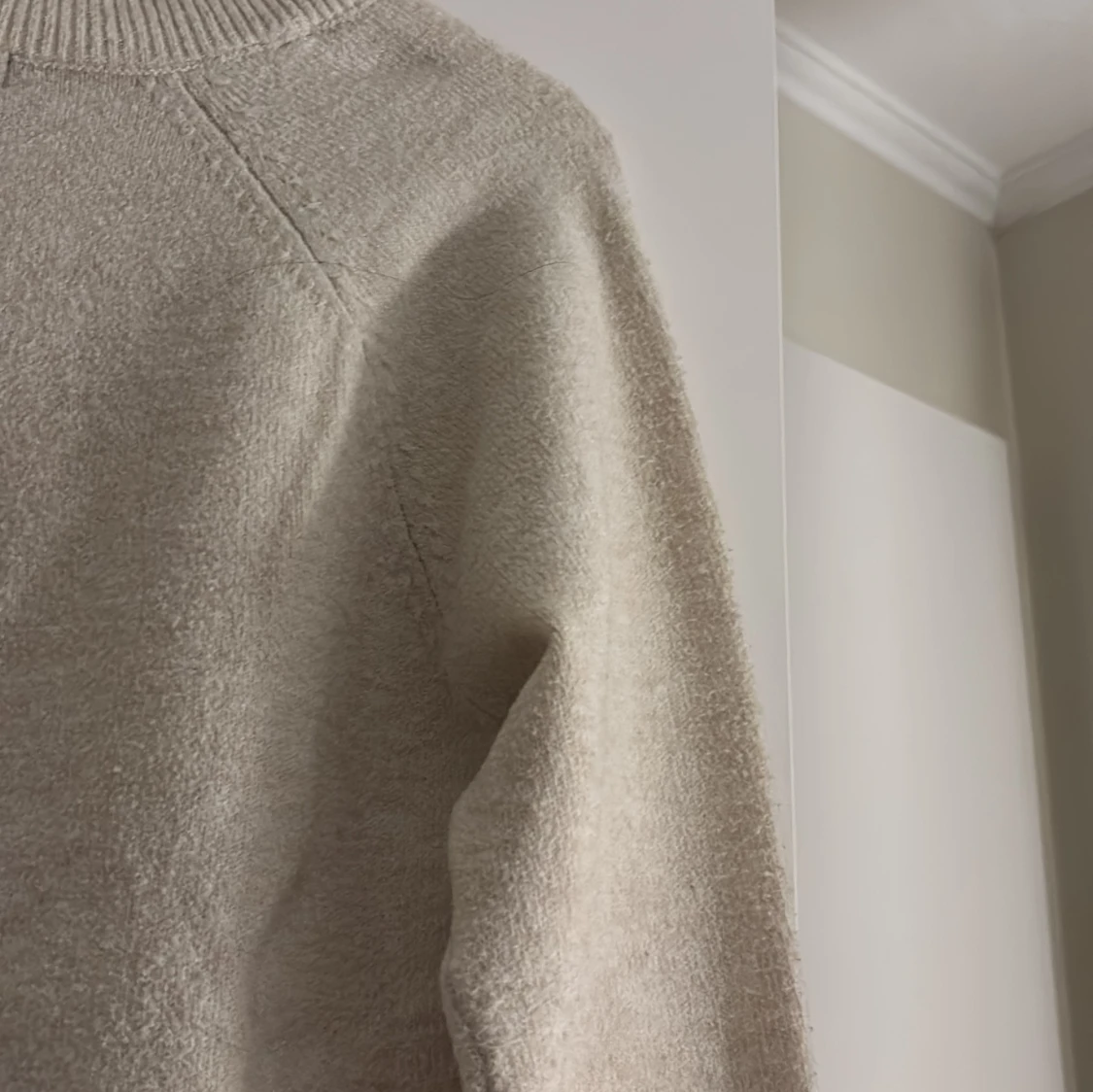 Beige stickad tröja från Vero Moda - 4