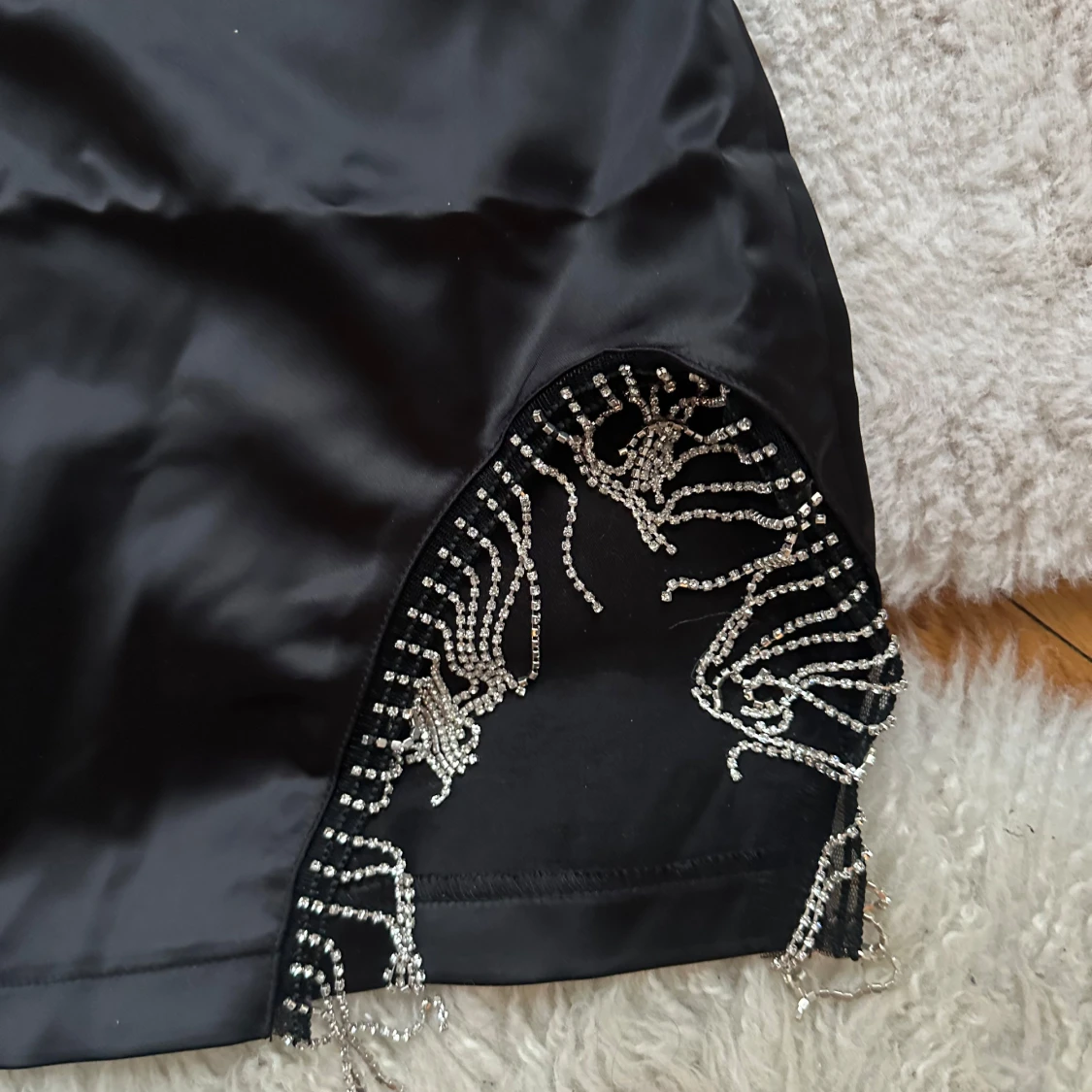 Svart set med pärldetaljer från Gina Tricot - 2