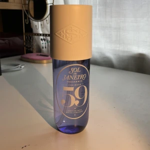 Sol de Janeiro Cheirosa 59 - Säljer en Sol de Janeiro Cheirosa 59 body mist 240ml (testat en gång annars ny)