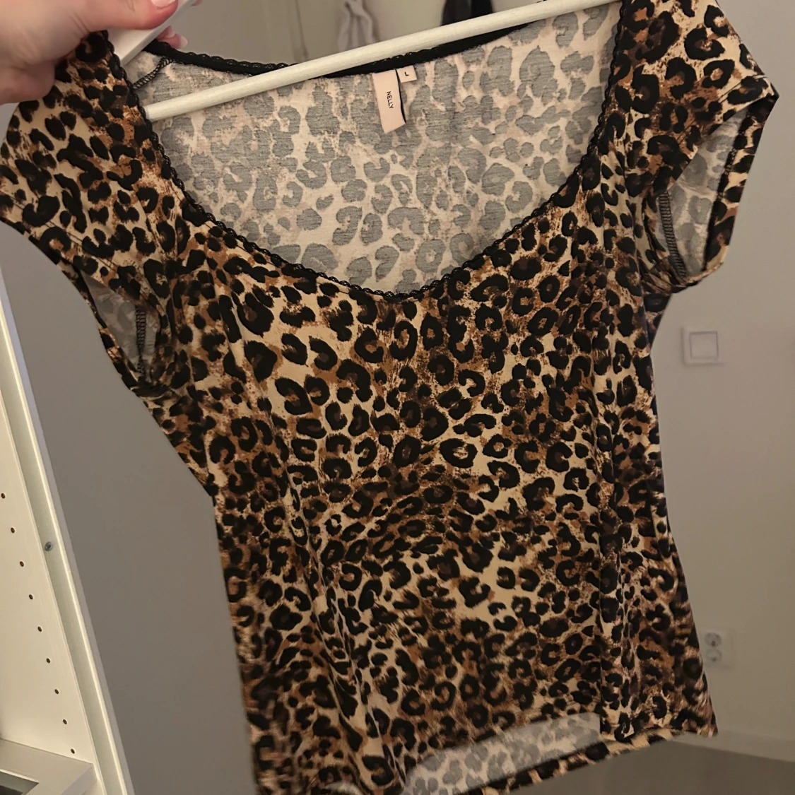 Leopardmönstrad topp