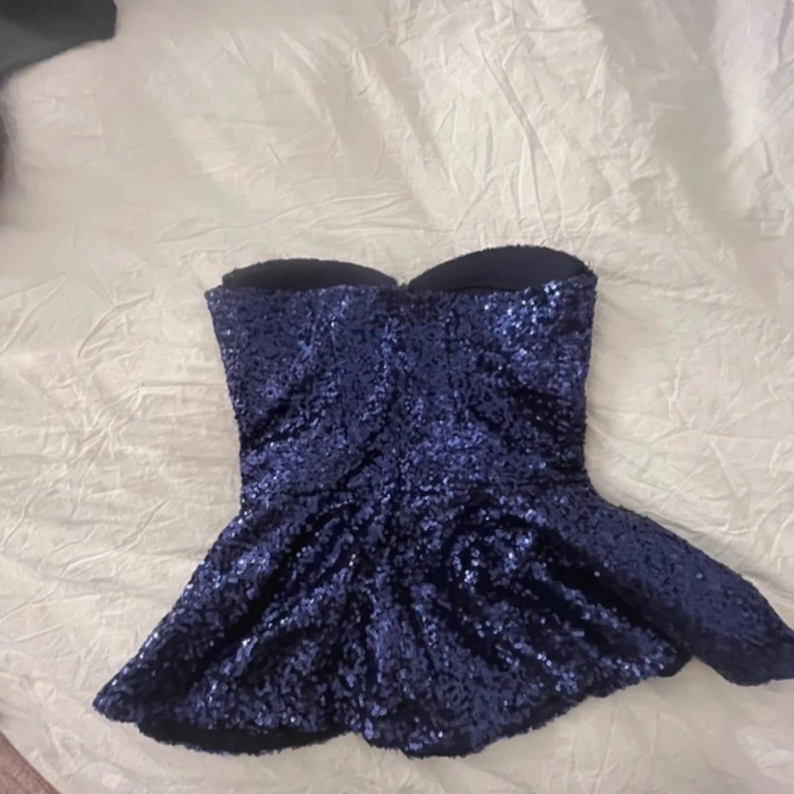 Mörkblå paljettopp  - 1