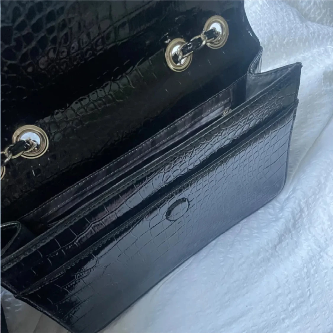 Svart axelväska med kedjerem - 3