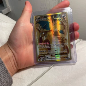 Dragonite Pokémon kort  - Fint kort som är bra kvalitet säljer för nästan hälften av priset