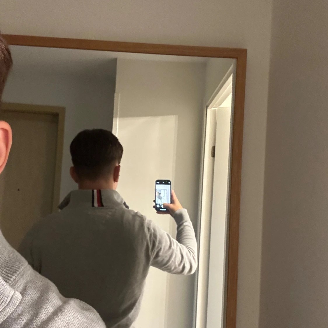 Grå zip-kofta från Tommy Hilfiger - 4