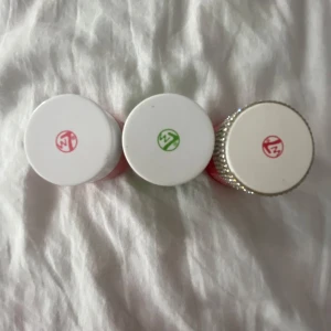 W7 lipmask  - 3 stycken lipmask från W7 strawberry, green Apple och cherry swirl 