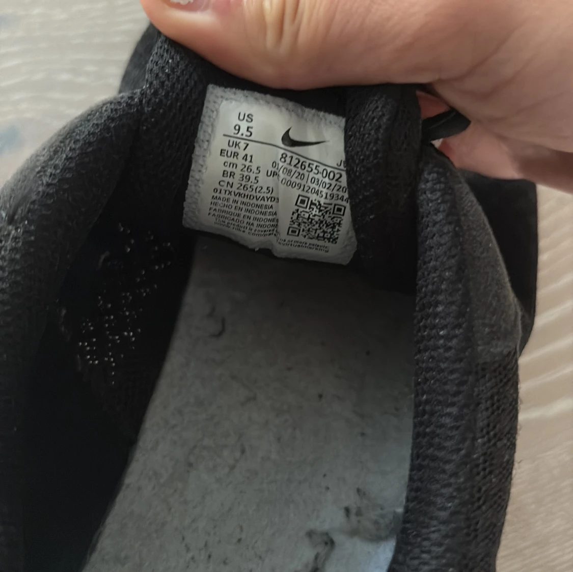 Svarta Nike sneakers i mesh, strl 41 - 2