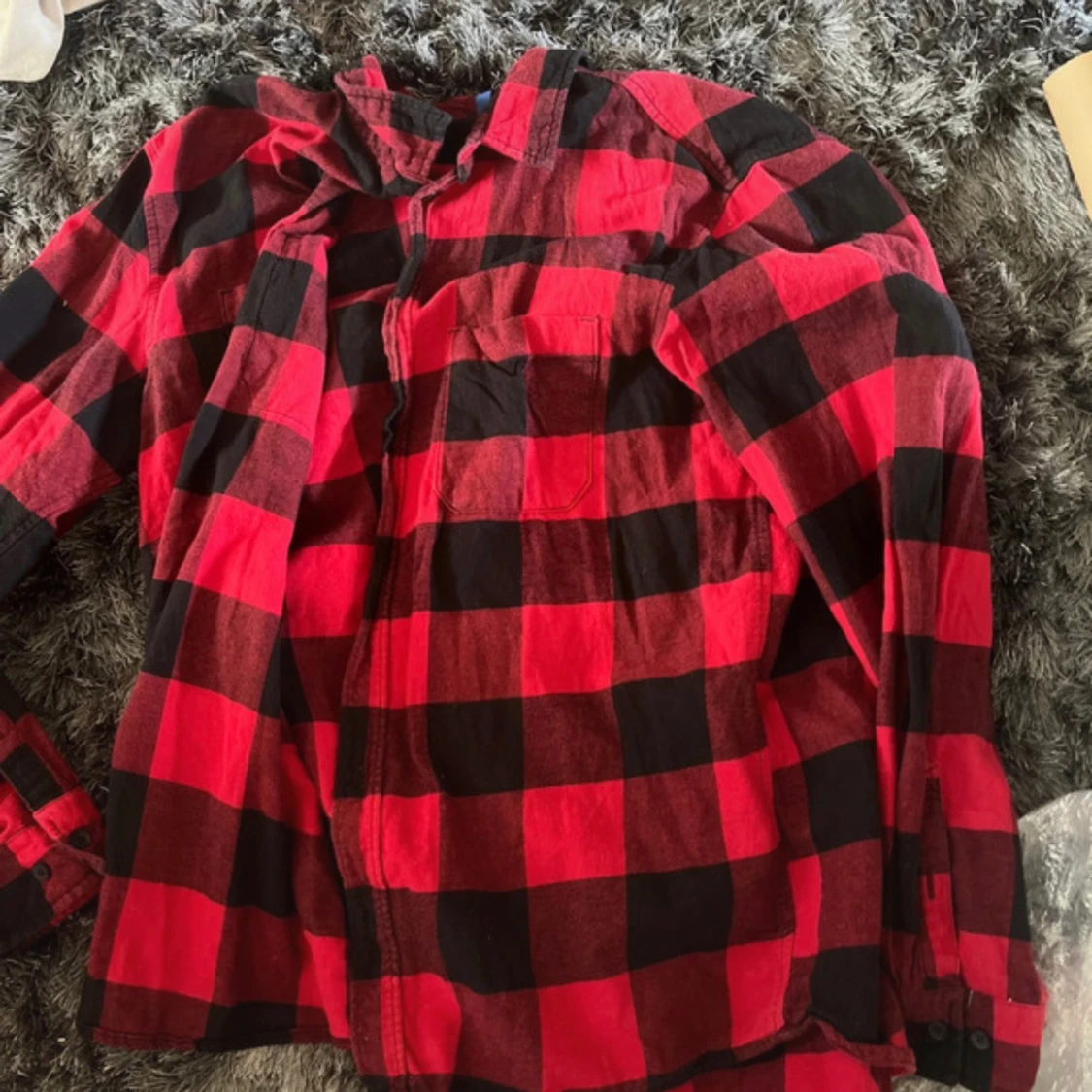 Röd och svart rutig skjorta Divided