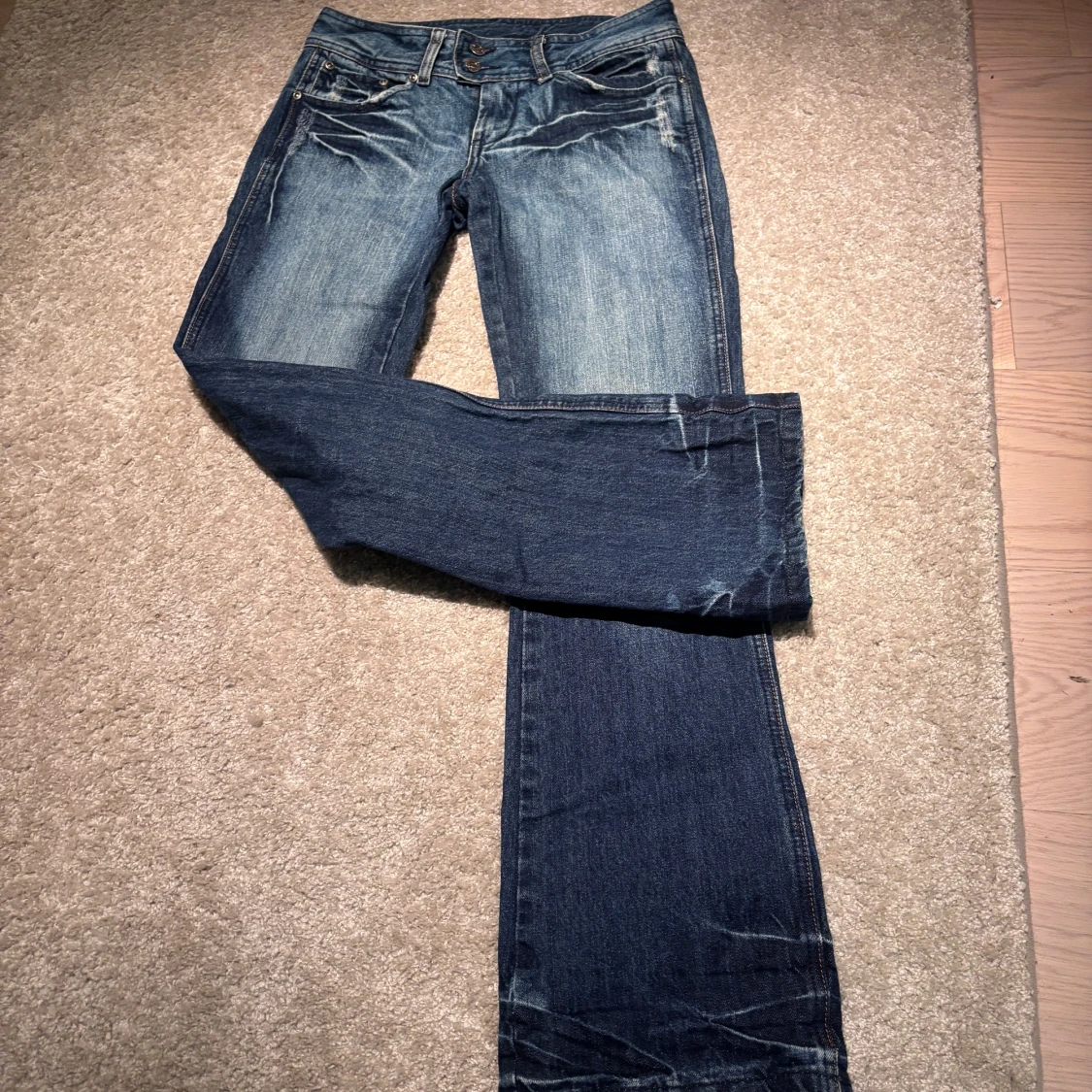 super najs lowwaist bootcut jeans