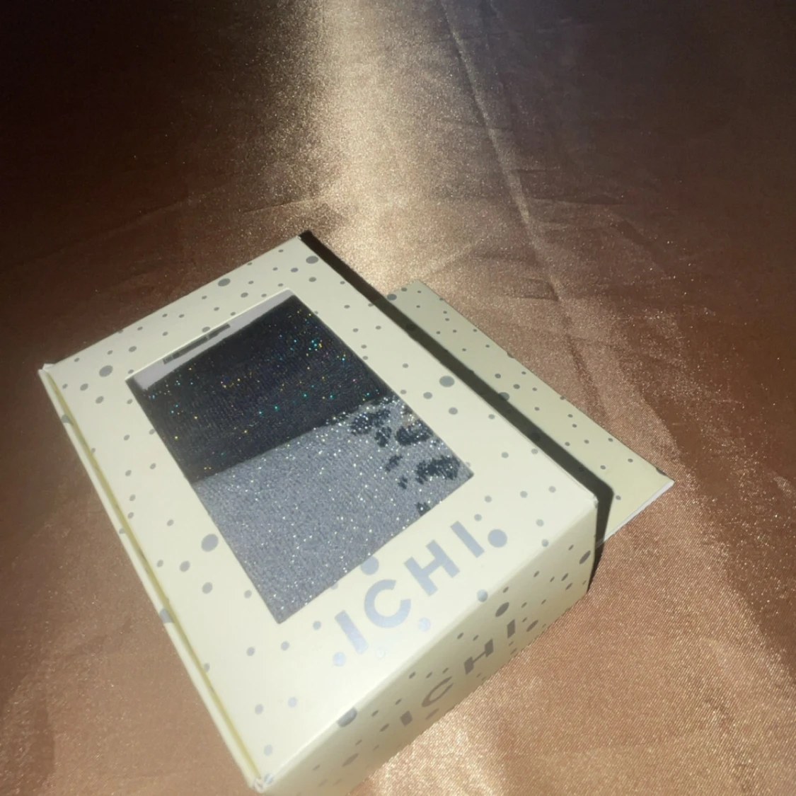 Glittriga strumpor från ICHI - 1