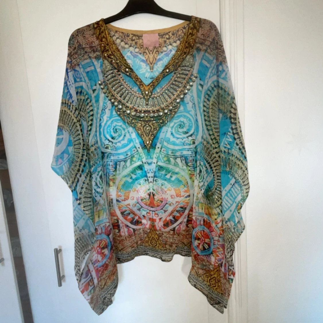 Mönstrad kaftan från Étoile