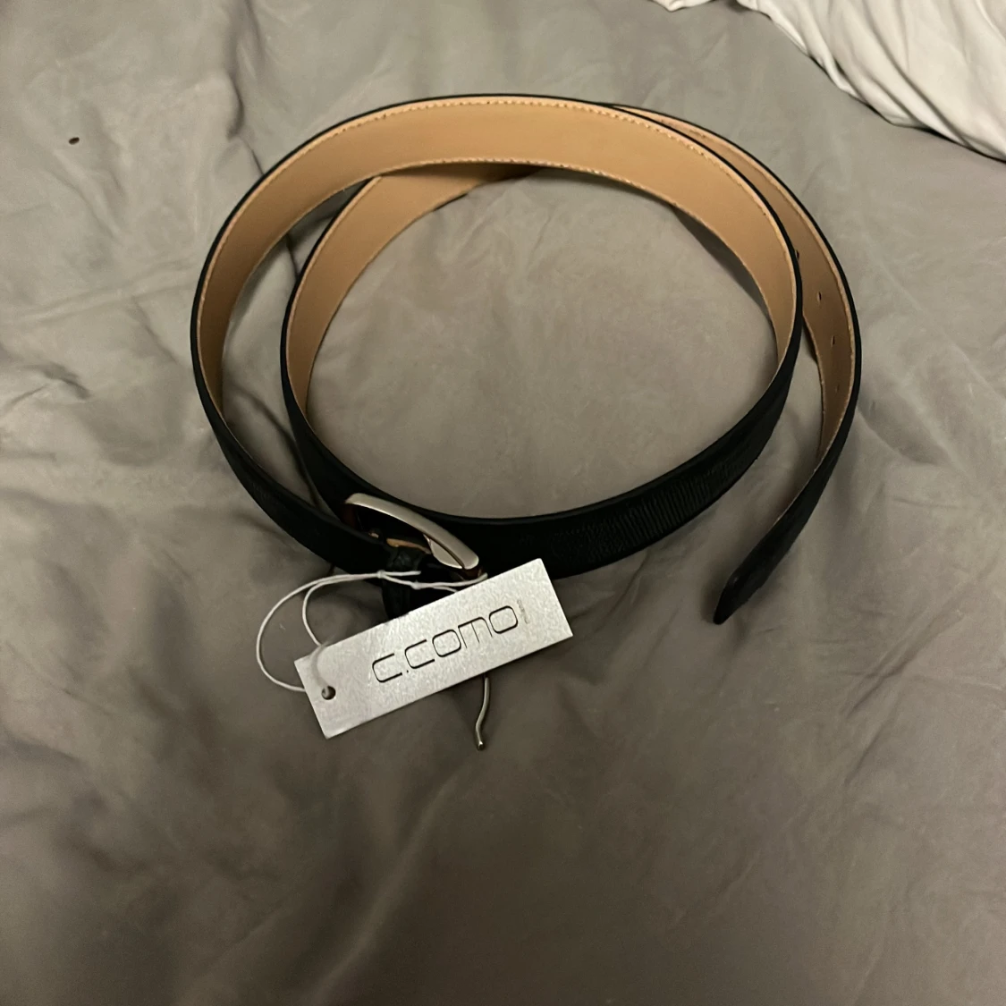 Svart bälte från Como