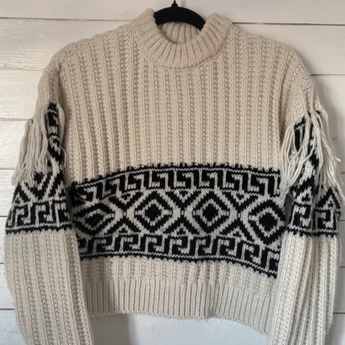 Beige stickad tröja från H&M