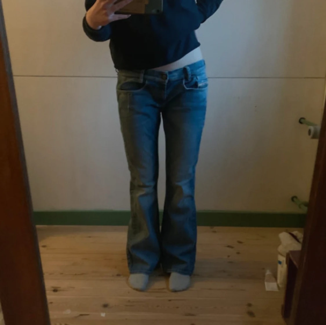 Blå bootcut jeans från Diesel - 2