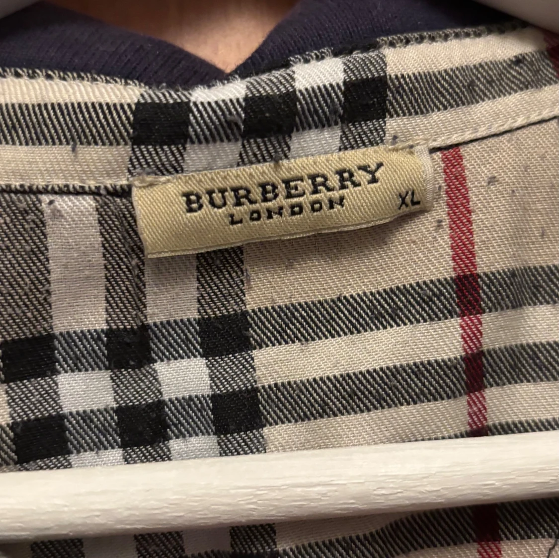 Mörkblå kortärmad t-shirt från Burberry - 2