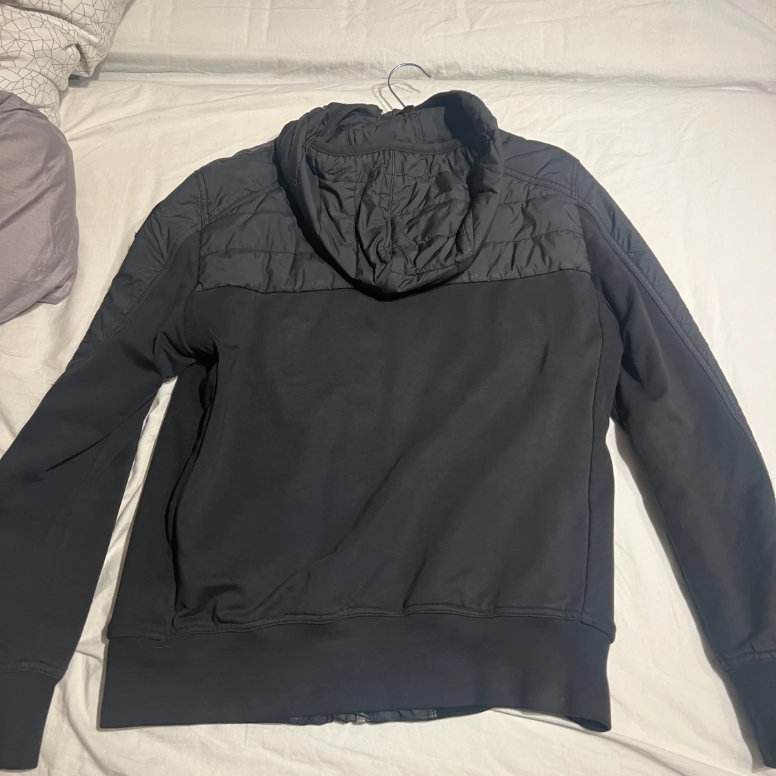 Svart fleecejacka från Parajumpers - 1