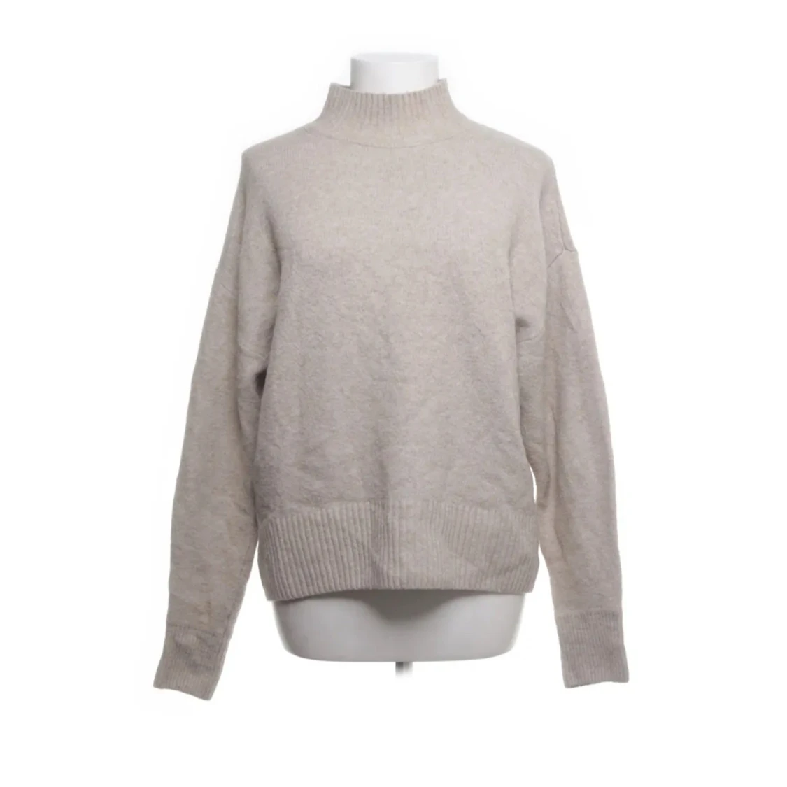 Beige stickad tröja