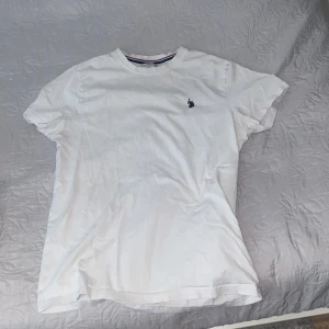 U.S Polo Assn - Vit t-shirt från Polo Assn 