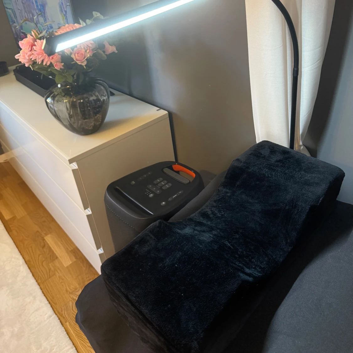 Massagebänk/ fransbänk och lampa  - 1
