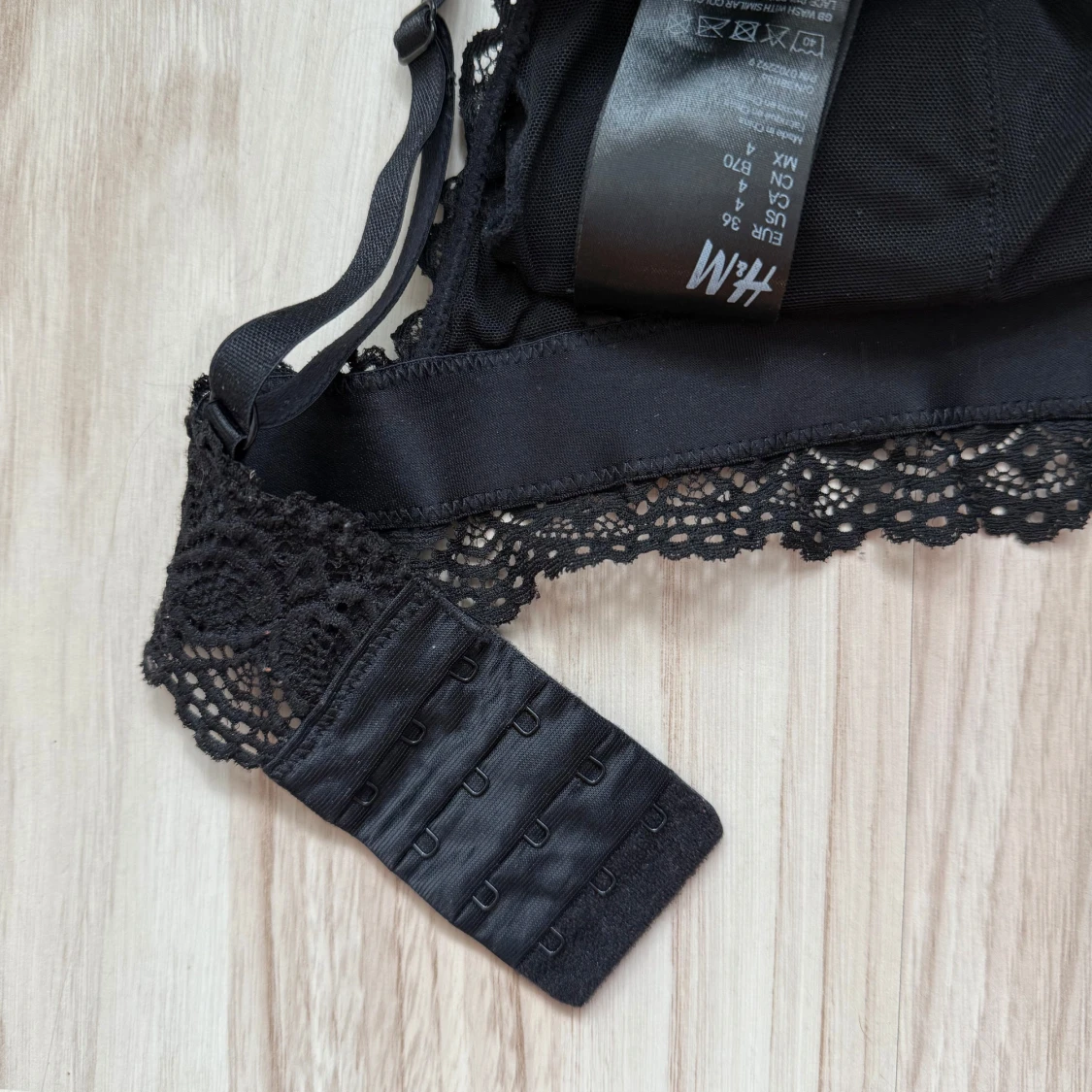 Svart BH - 4