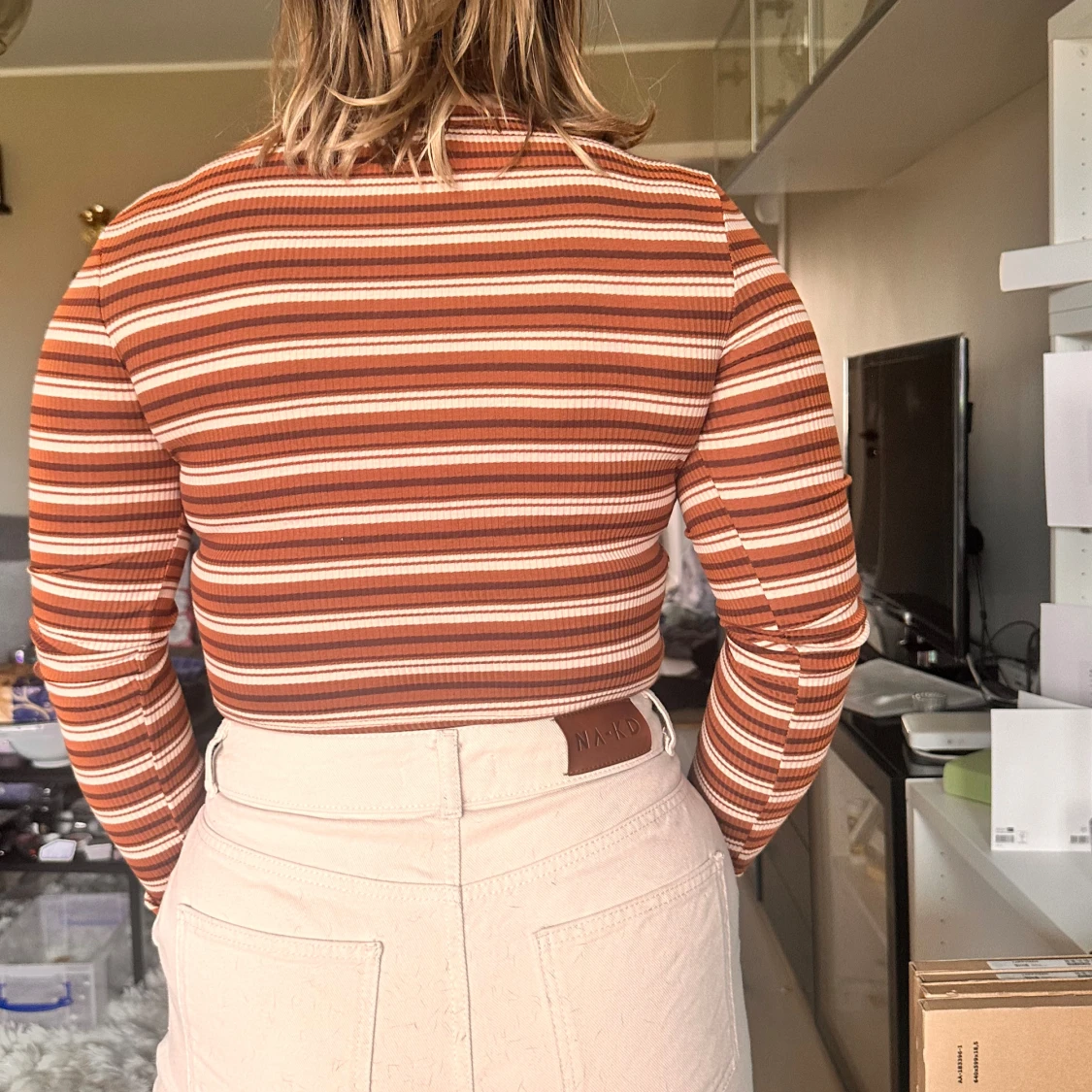 Randig croppad långärmad tröja - 2