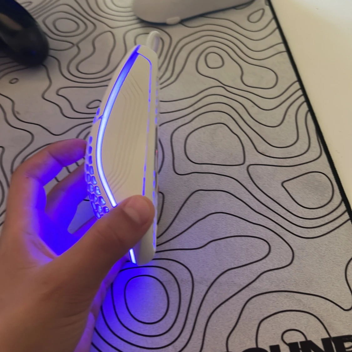 En oanvänd mus  - 1