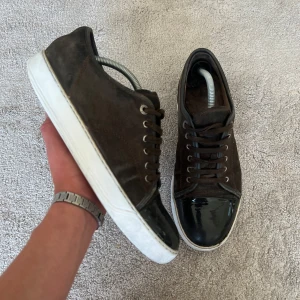 Lanvin -  Säljer nu dessa Lanvin uk9 som motsvarar 44 skick 7,5/10 Pris 1500kr | Ingår endast skor Fraktar spårbart med PostNord 