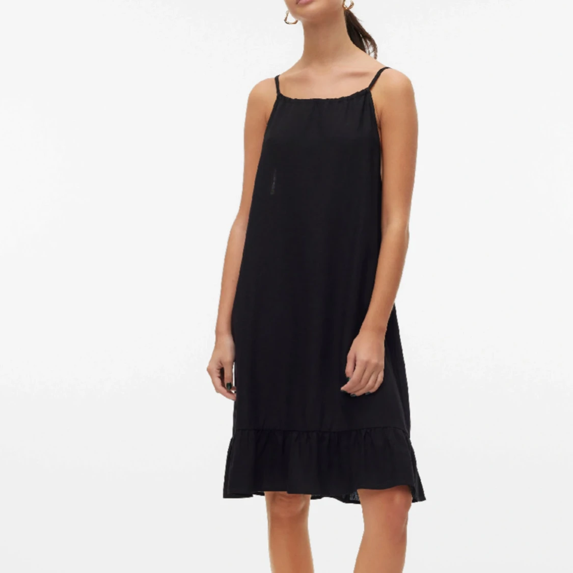 Svart klänning vero moda