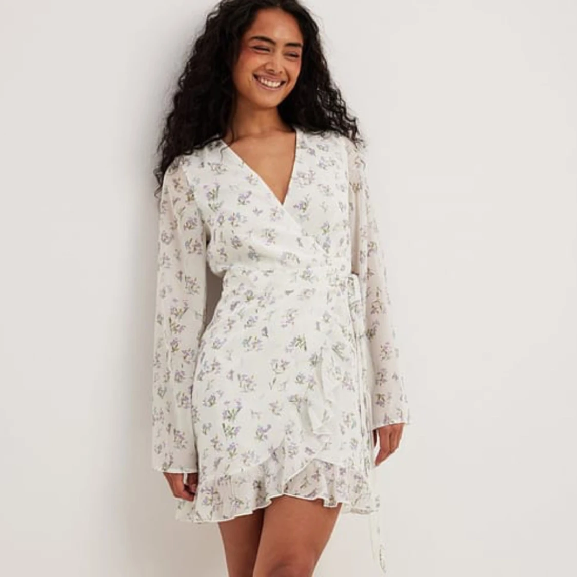 Klänning med lapp kvar NAKD