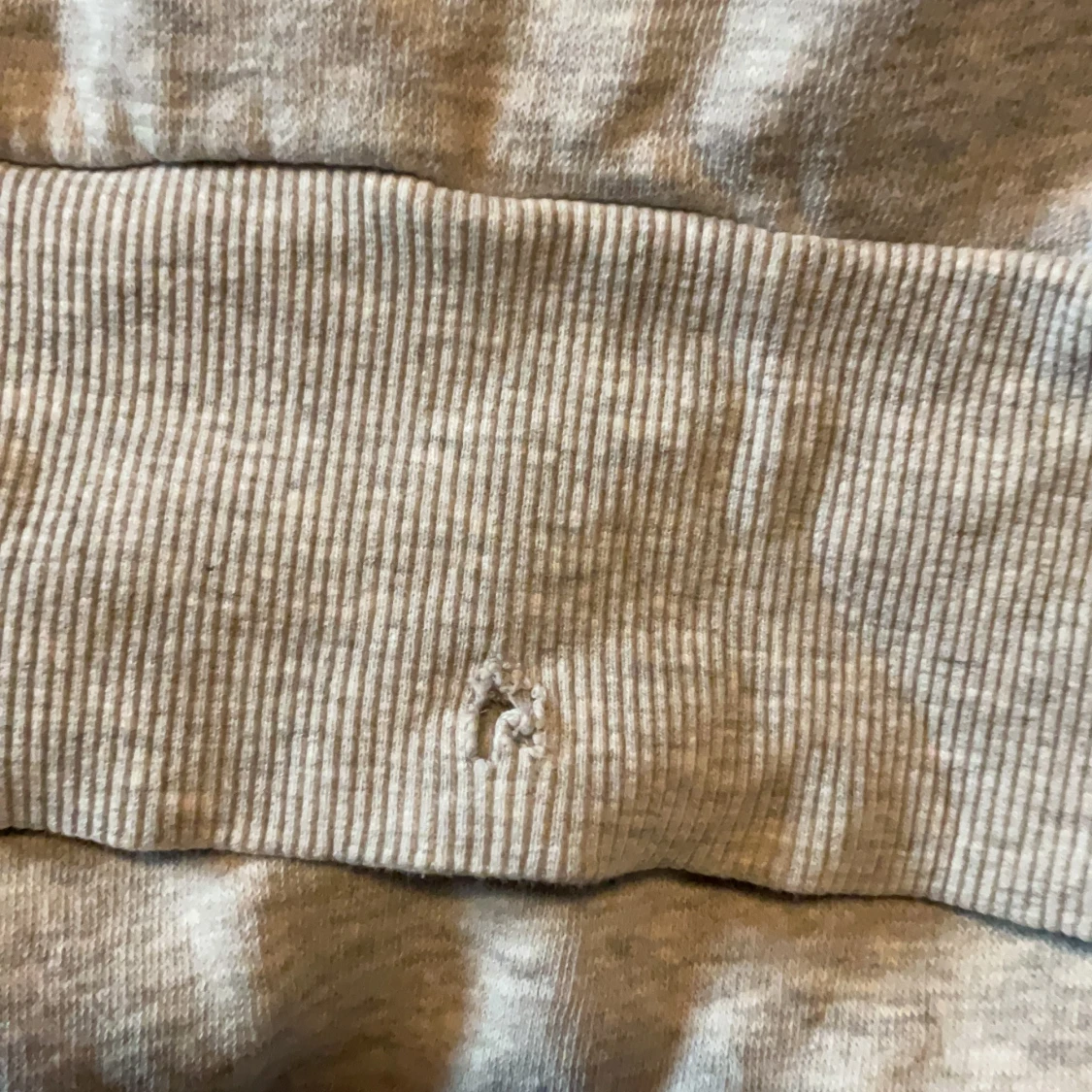 Grå hoodie från JDY i storlek XS - 2