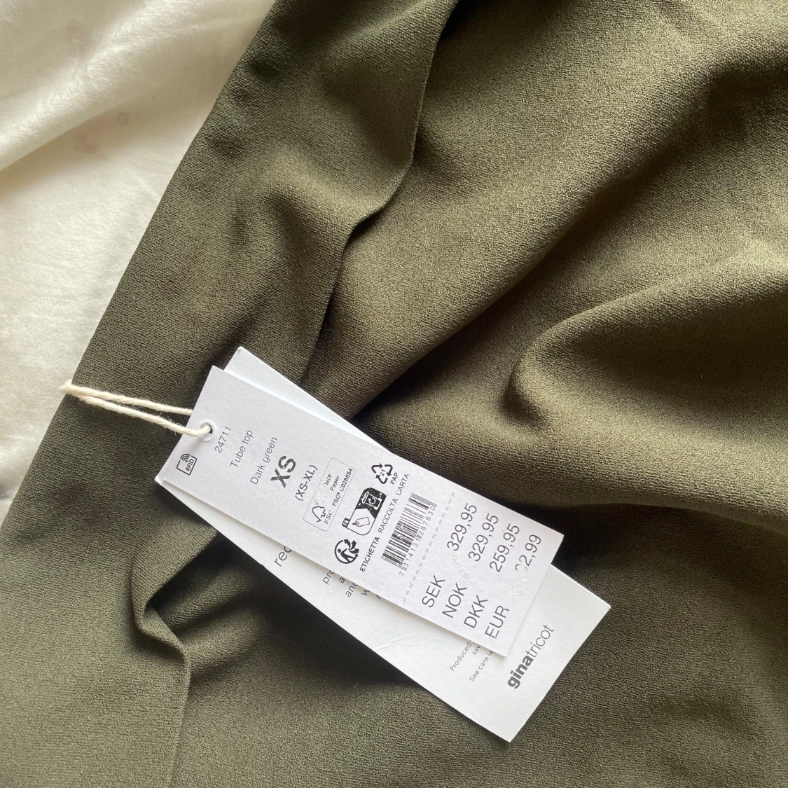 Mörkgrön tubtopp från Gina Tricot XS - 2