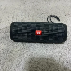 JBL Philip  essential 2  - Vill bara sälja
