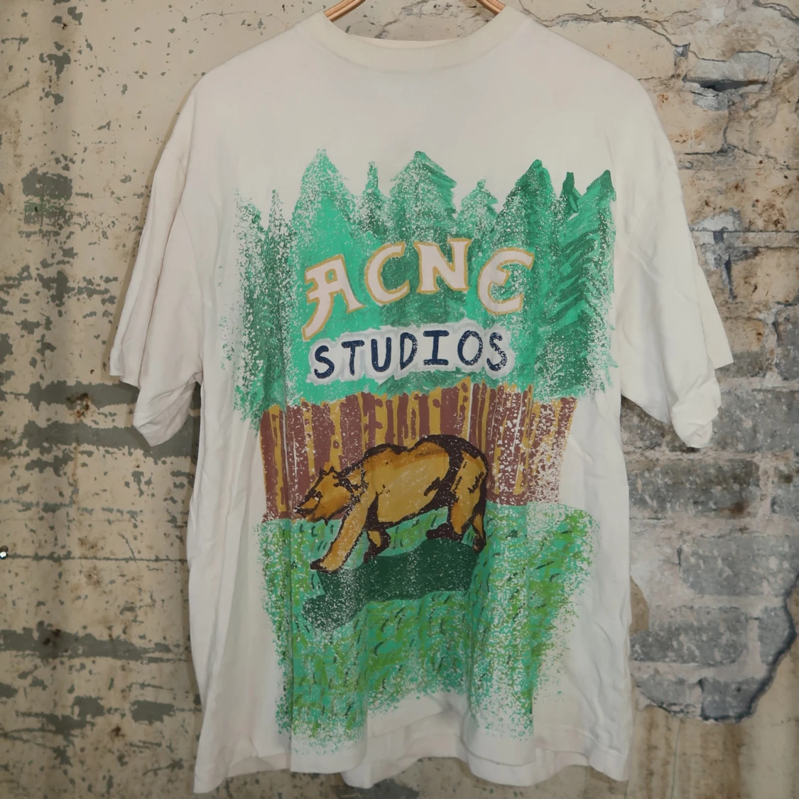 Vit Acne Studios t-shirt med björntryck - 1