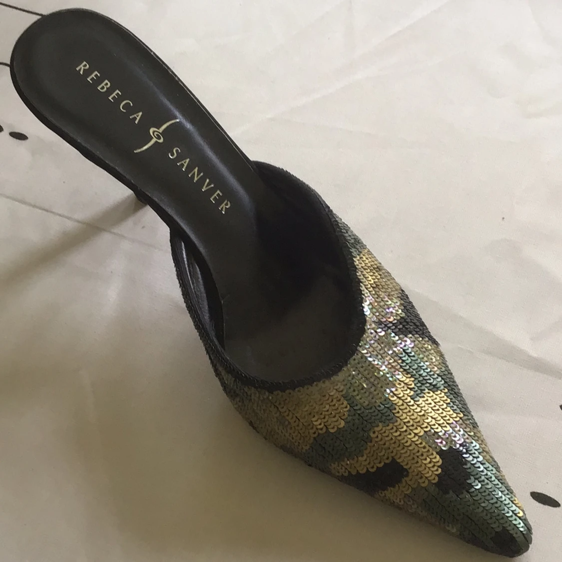 Camo-glittriga klackskor från Rebeca Sanver - 1