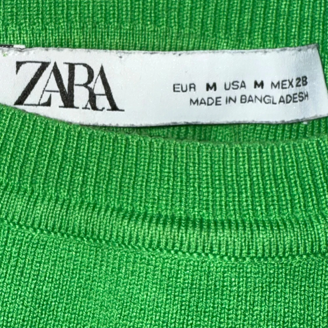 Grön ribbad linnetopp från Zara - 1