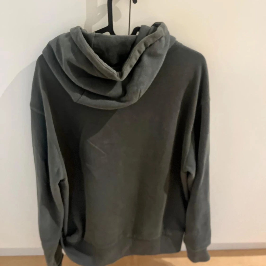 Grå hoodie från Marc O'Polo - 3