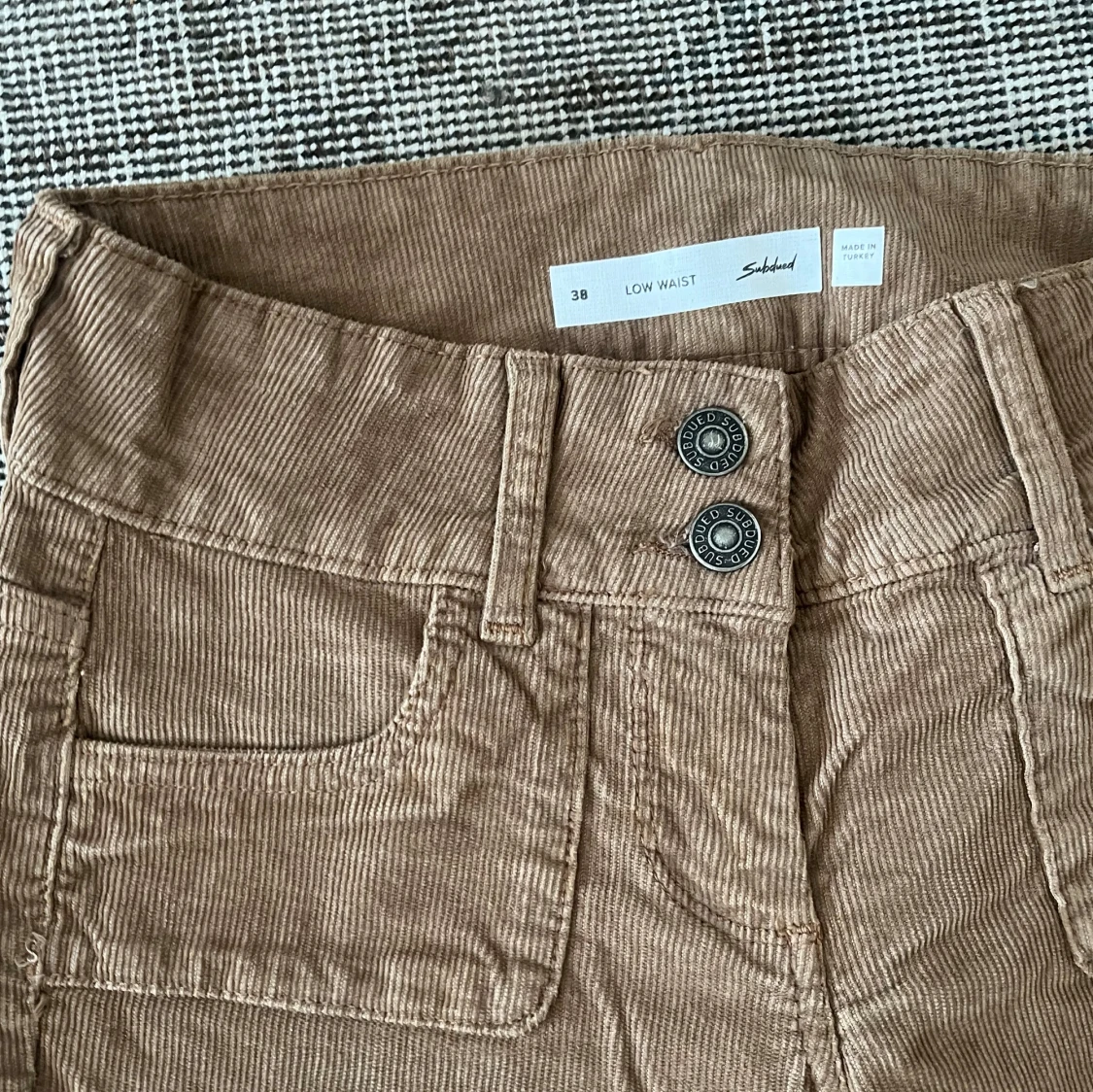 Bruna bootcut manchesterbyxor Subdued - 1